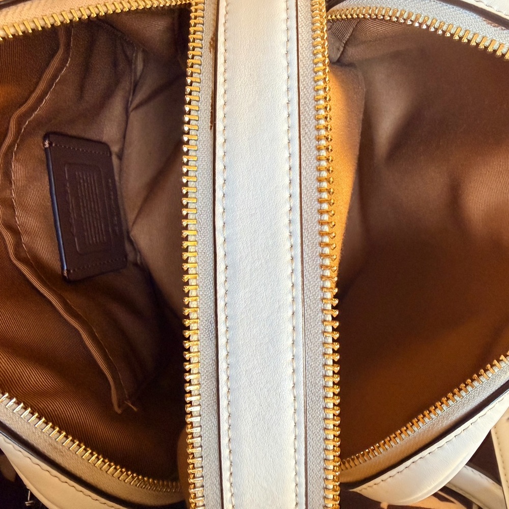 Coach White Signature Crossbody with Gold Hardware - Picture 9 of 11